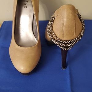 Guess Taupe chain heels 9 Medium